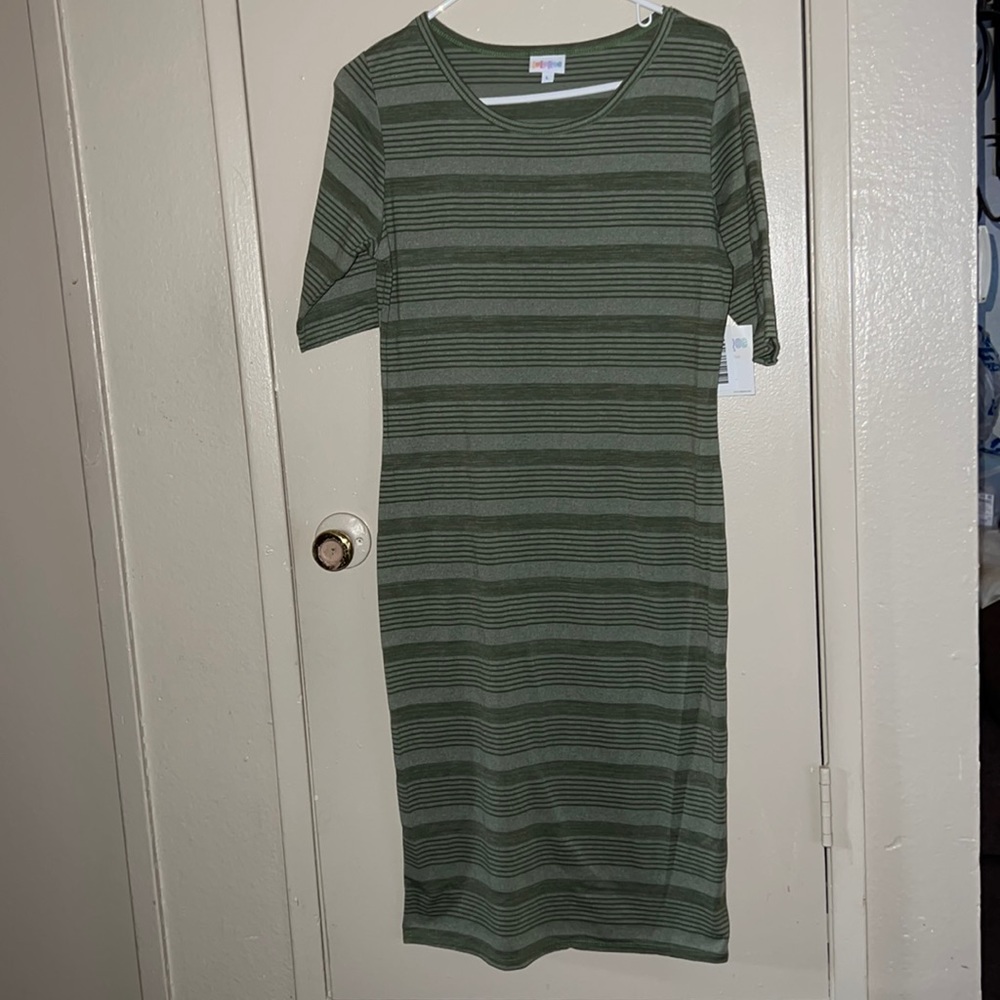 Short Sleeve Green Stripe LuLaRoe T-shirt Dress Large